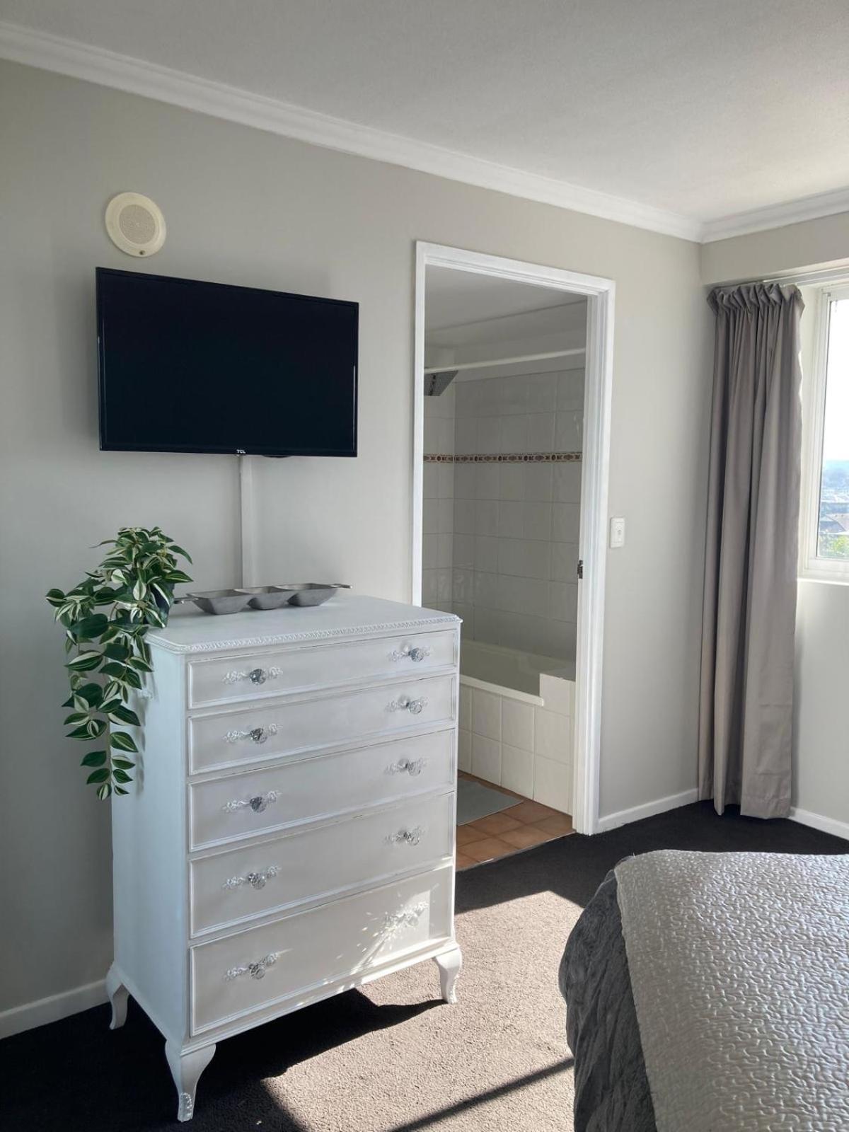 Surfers Sanctuary Apartment Gold Coast