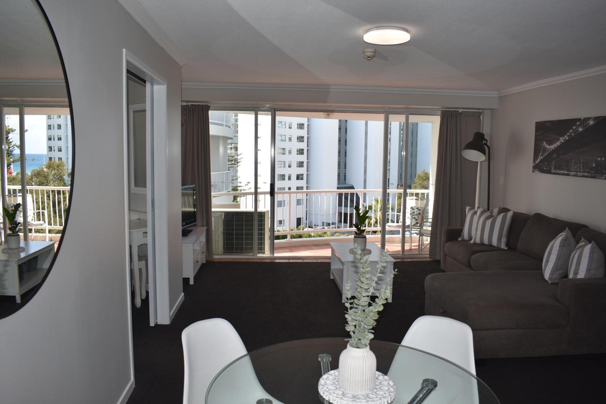 Surfers Sanctuary Apartment *